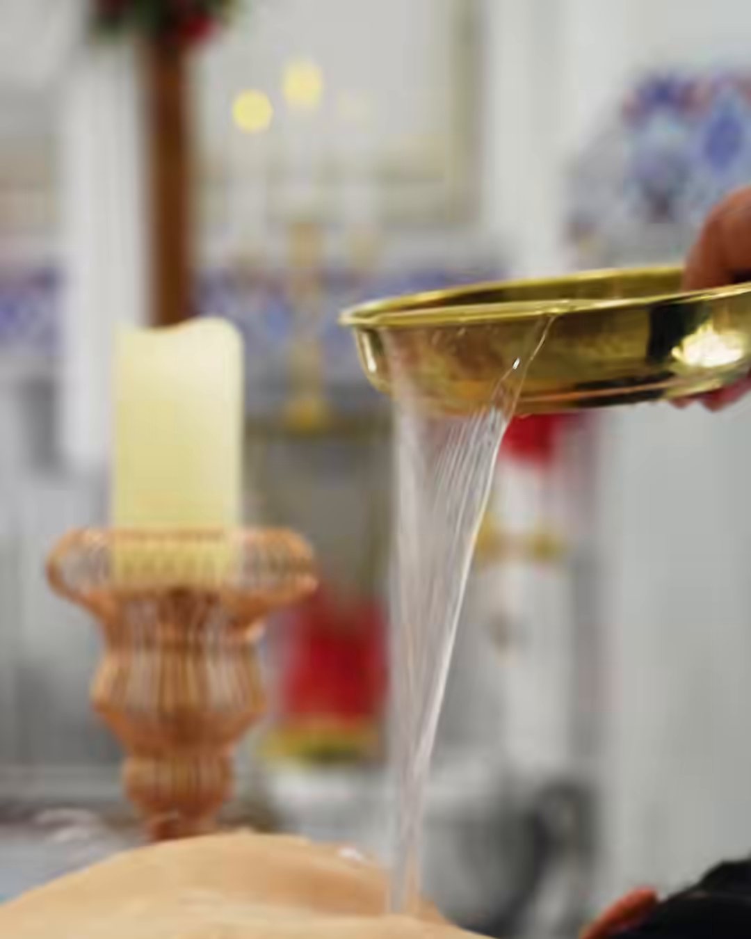 Warm water poured in a Turkish hammam